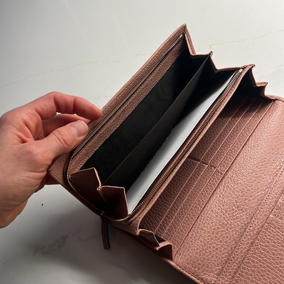 Pink Gucci wallet - Picture 7 of 13